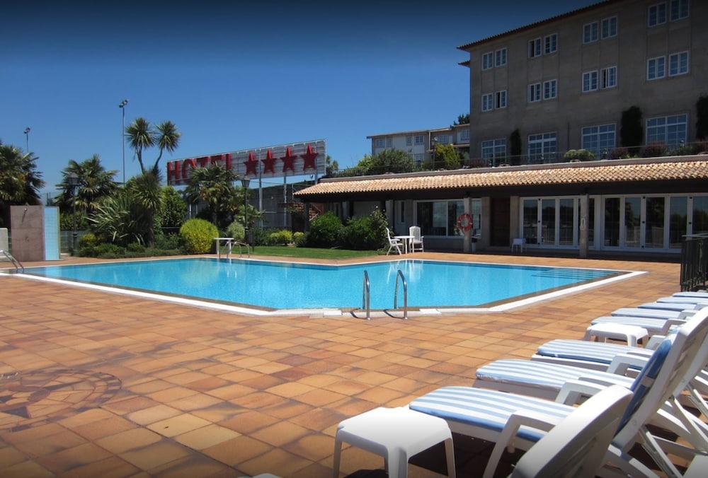 Gran Hotel Los Abetos Сантяго де Компостела Екстериор снимка